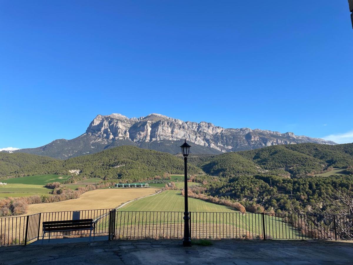 Apartamentos Pirineos Ordesa El Pueyo de Araguás المظهر الخارجي الصورة
